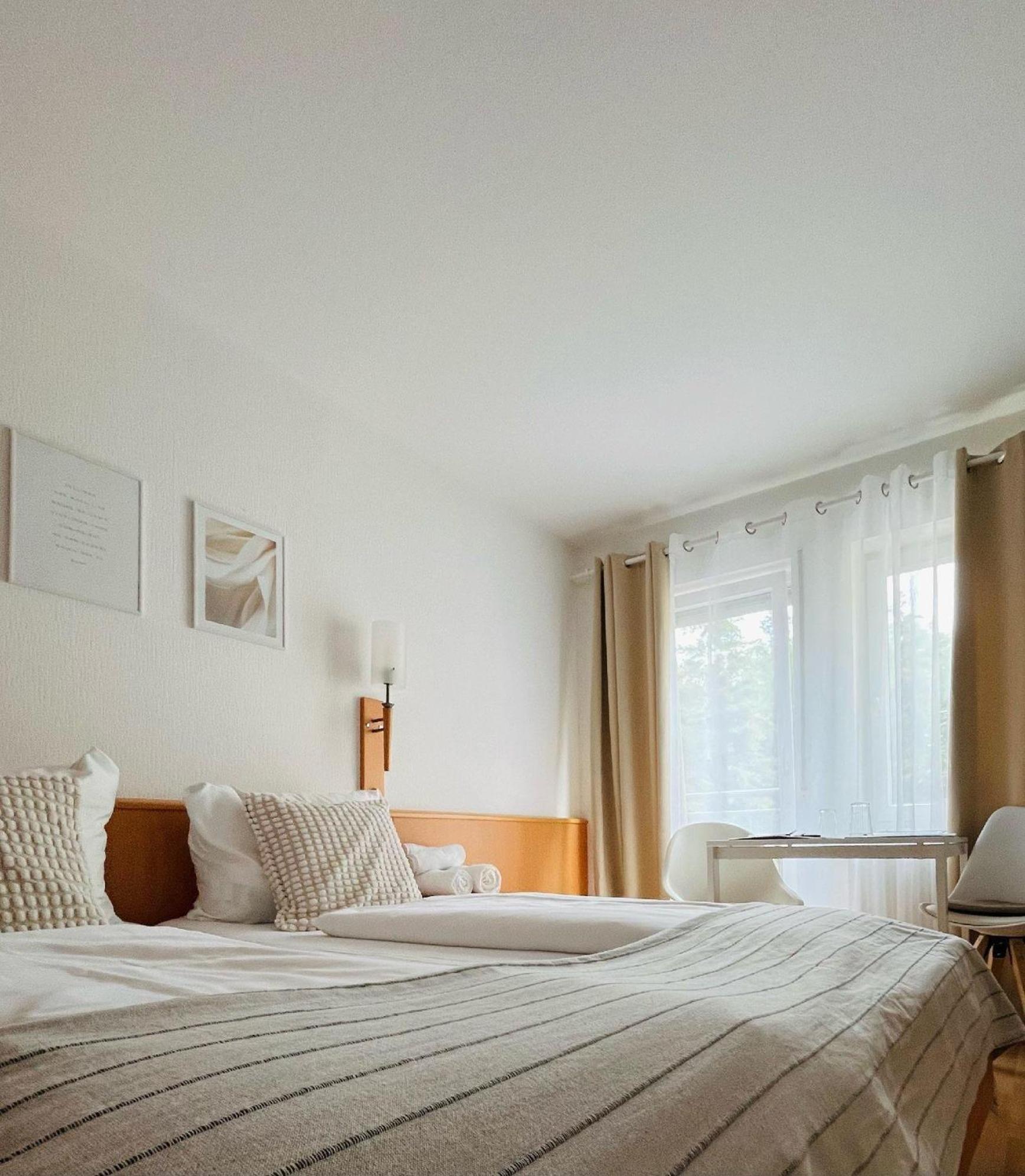 Am Landhaus - Gaestezimmer Walsheim الغرفة الصورة