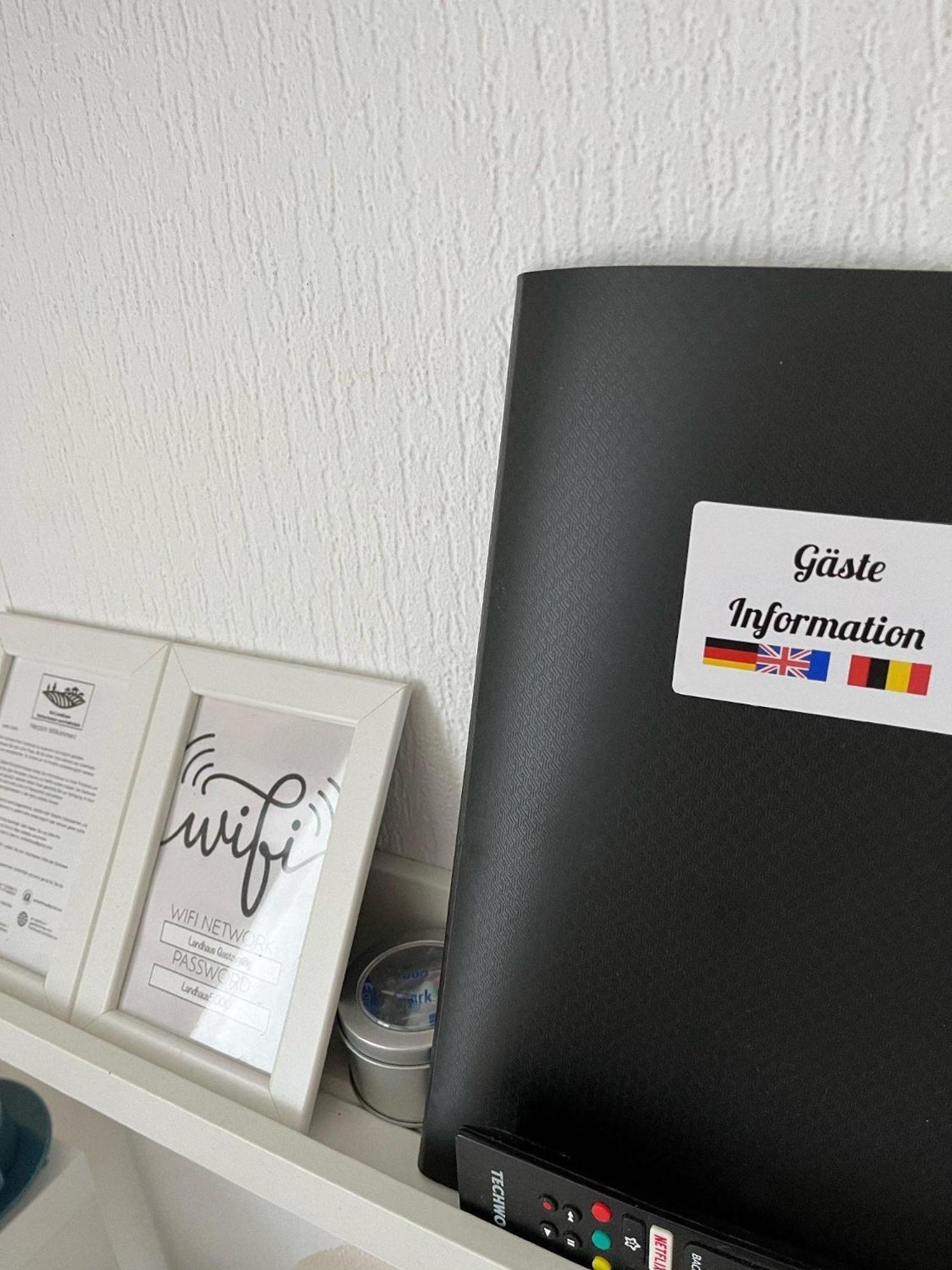 Am Landhaus - Gaestezimmer Walsheim الغرفة الصورة